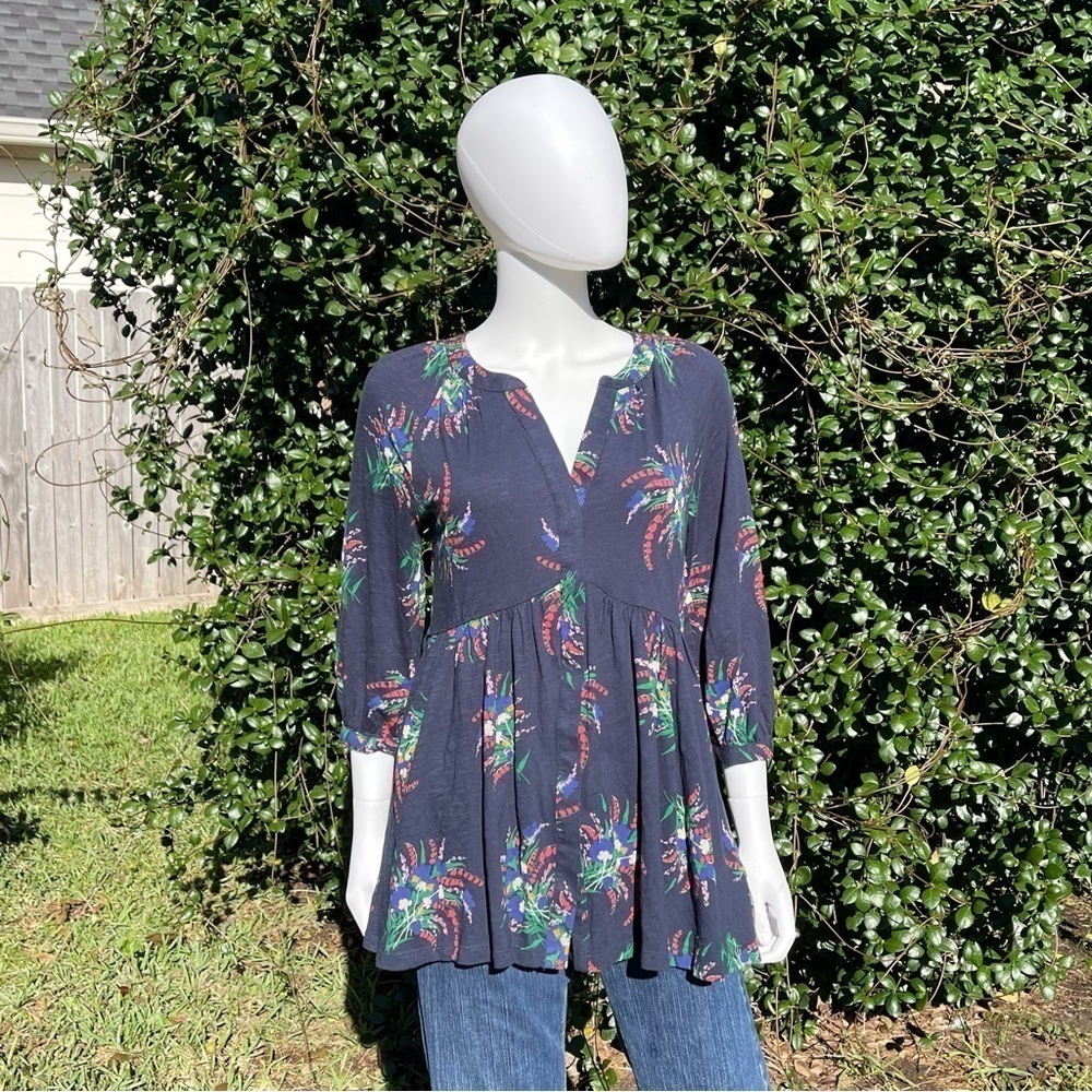 NWT ANTHRO Maeve Bohemian Babydoll 3/4 Sleeve Navy Floral T…